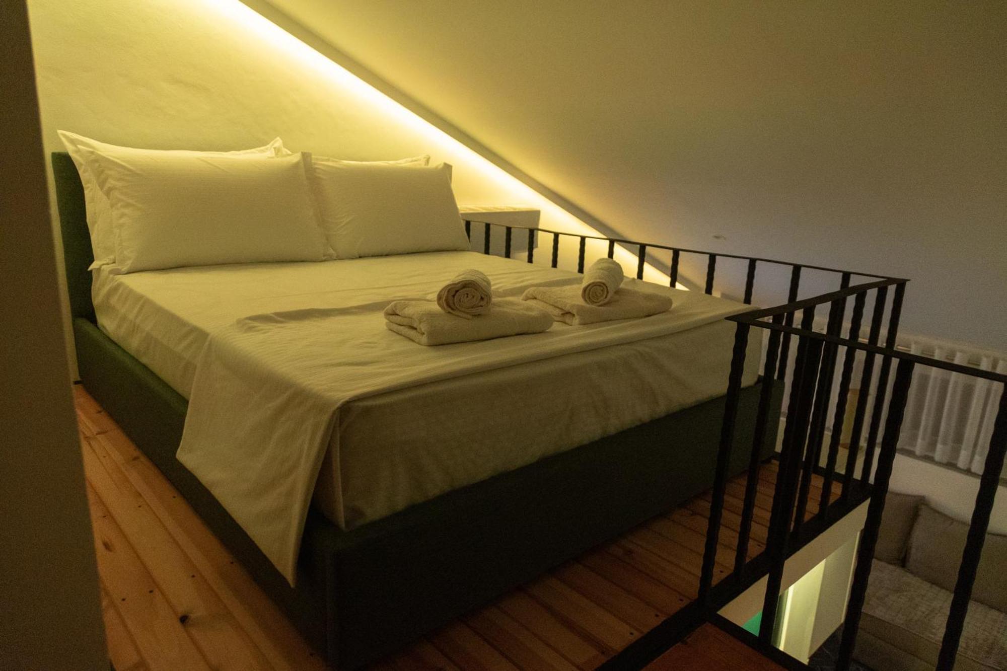 Cozy Loft-Blloku Downtown Hotel Tiranë Luaran gambar