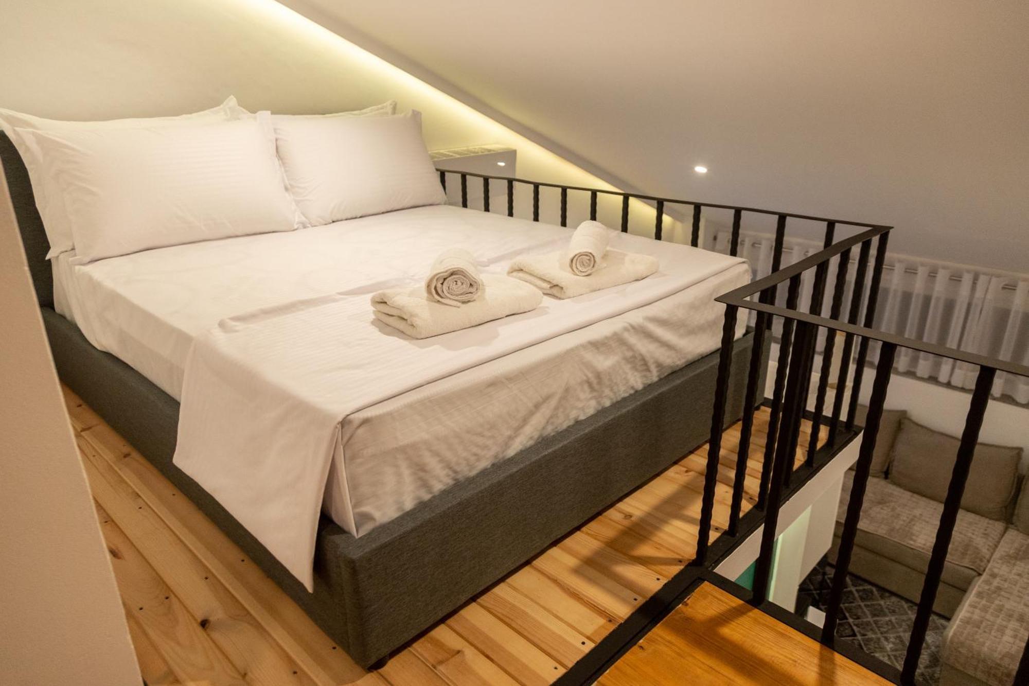 Cozy Loft-Blloku Downtown Hotel Tiranë Luaran gambar