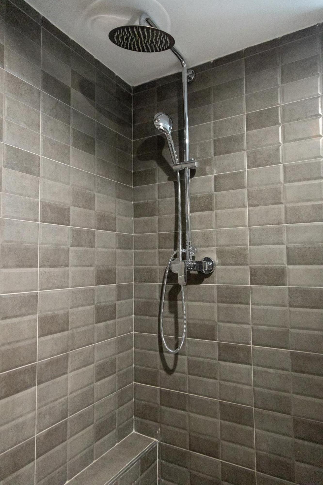 Cozy Loft-Blloku Downtown Hotel Tiranë Luaran gambar